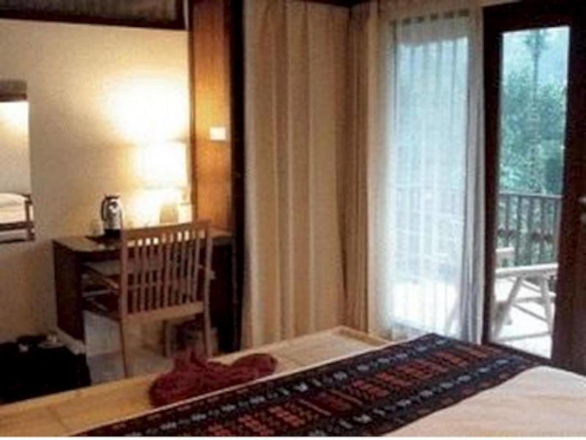 Kelimutu Crater Lakes Ecolodge Desa Kowanara Εξωτερικό φωτογραφία
